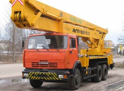Аренда автовышки по выгодным ценам от компании «Кран-Клуб» в Москве